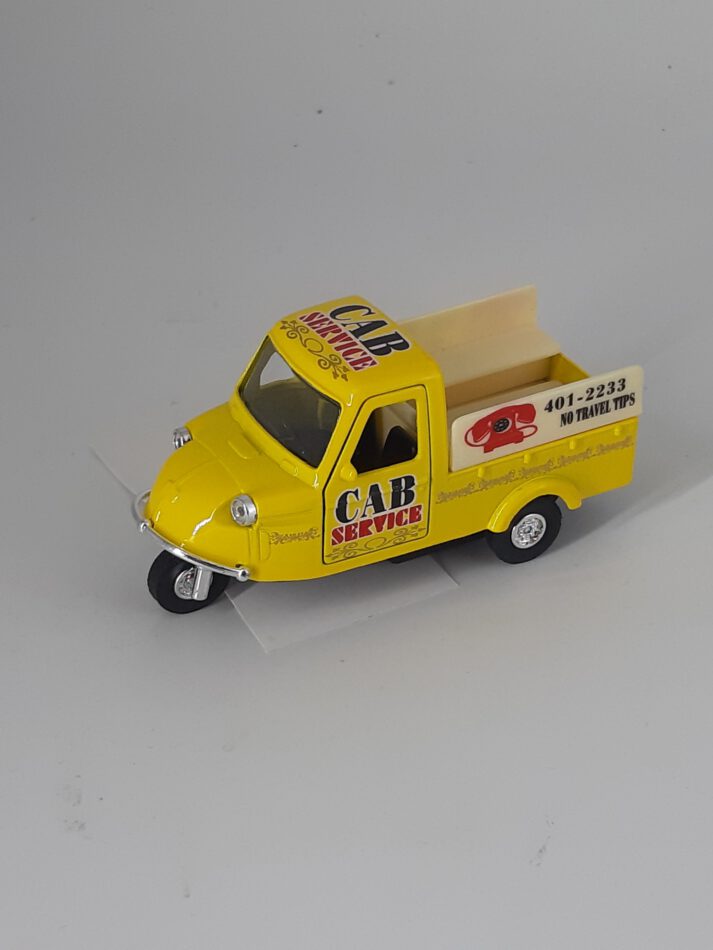 Modellauto Mini Tricycle - gelb (aus Metall/Plastik mit Friktionsmotor) 1:36