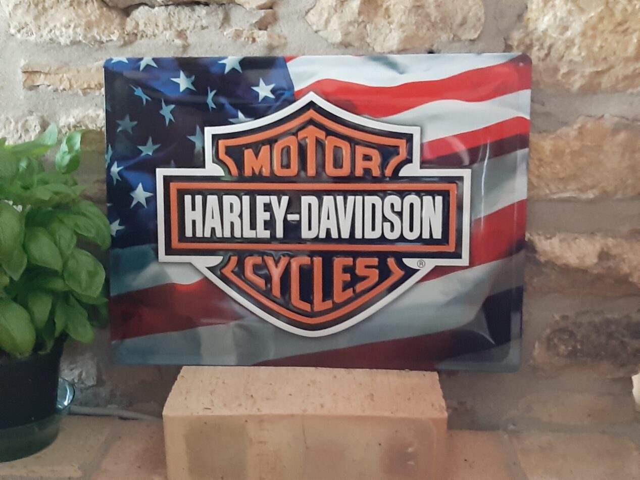 Blechschild Harley Davidson - Logo mit USA-Flagge (30 x 40 cm) (Nostalgic Art)