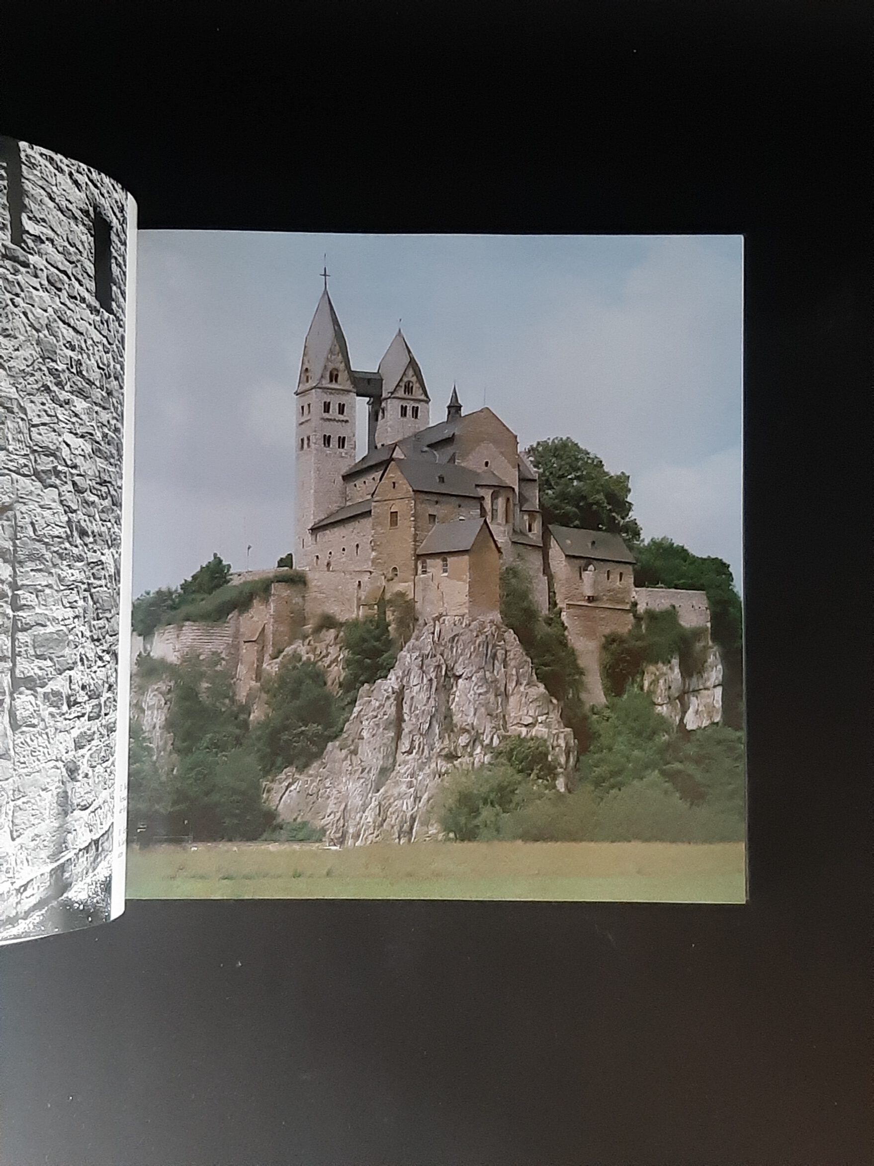 Kulturgeschichte Gottfried Kiesow Romanik in Hessen Theiss 1984