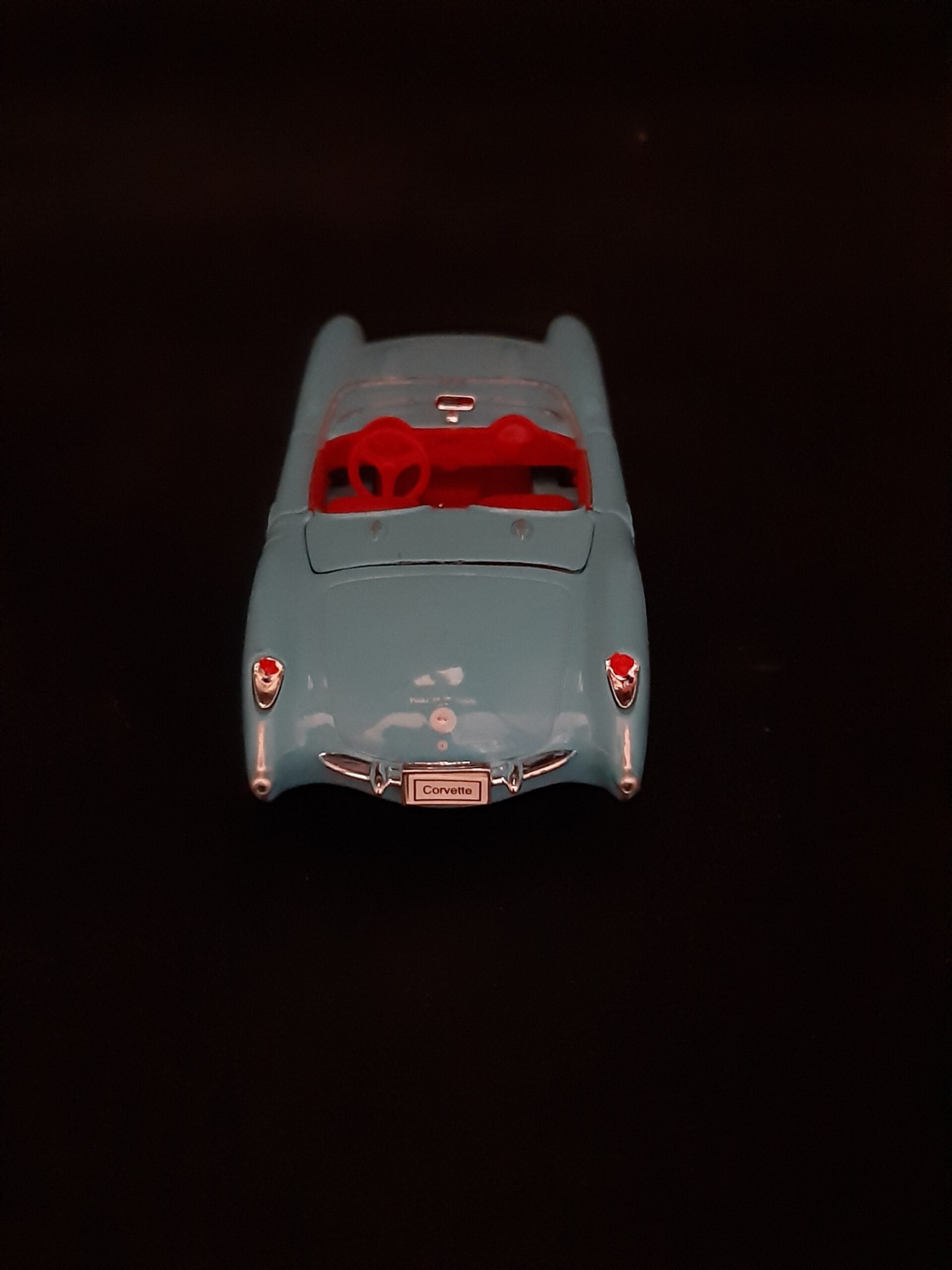 Modellauto Chevrolet 1957 - Corvette Cabrio blau (aus Metall mit Friktionsmotor) 1:36