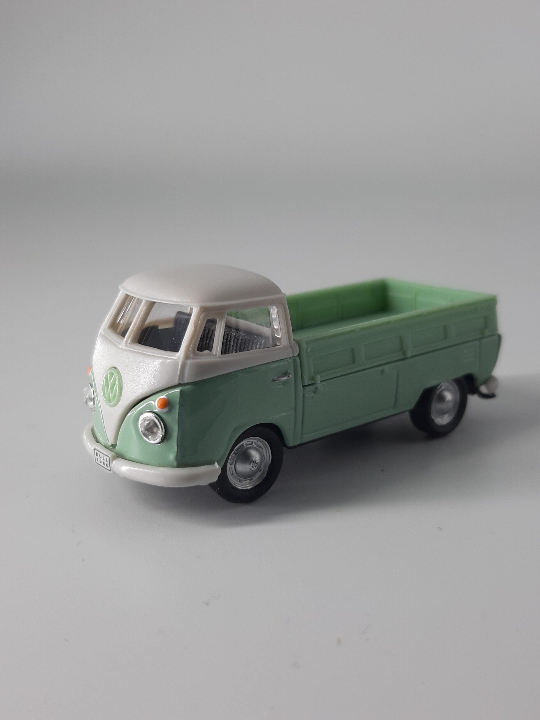 Automagnet VW Pick up lindgrün - Dach weiß