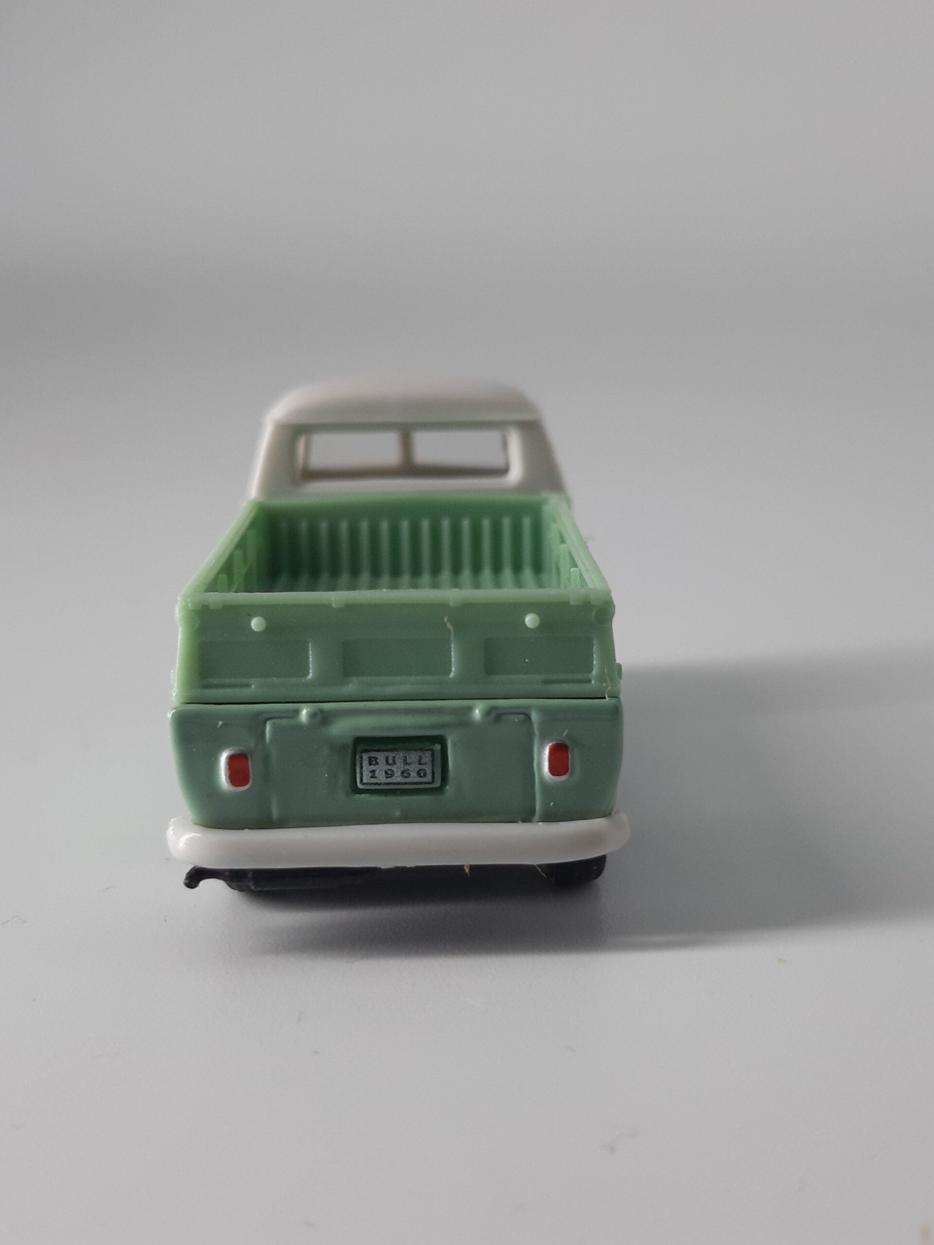Automagnet VW Pick up lindgrün - Dach weiß