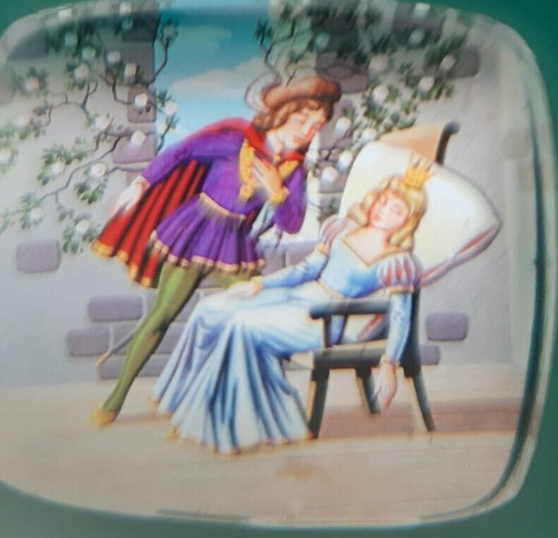 Bildbetrachter TV - Märchen Dornröschen Klick-Fernseher Mini-Dia Betrachter Gucki Nostalgie