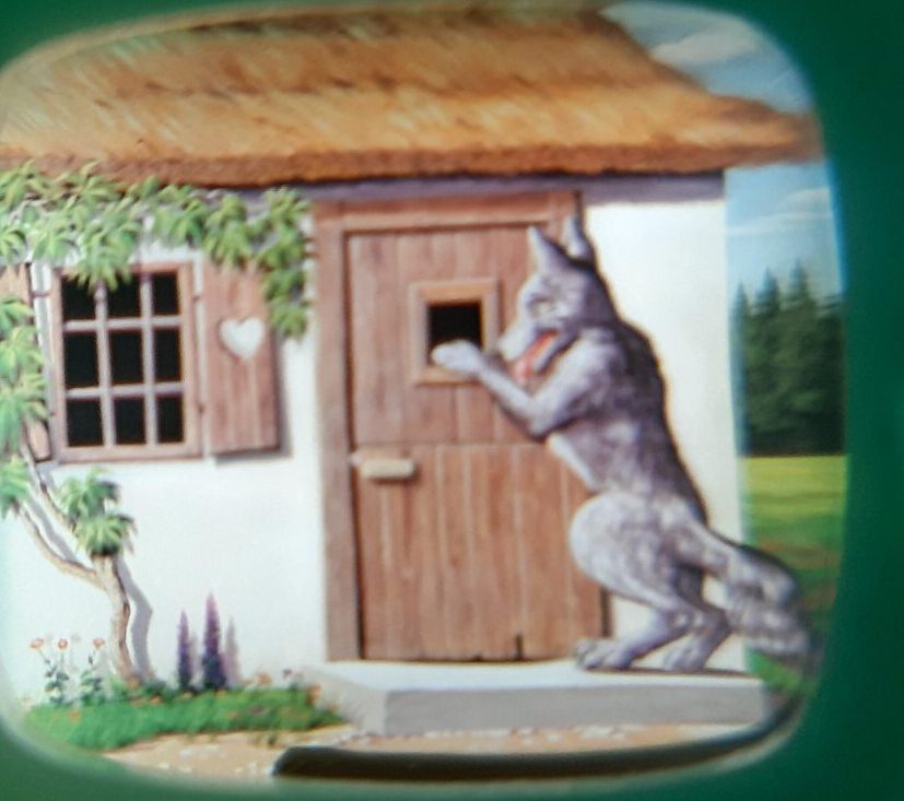 Bildbetrachter TV - Märchen Der Wolf und die 7 Geißlein Klick-Fernseher Mini-Dia Betrachter Gucki Nostalgie