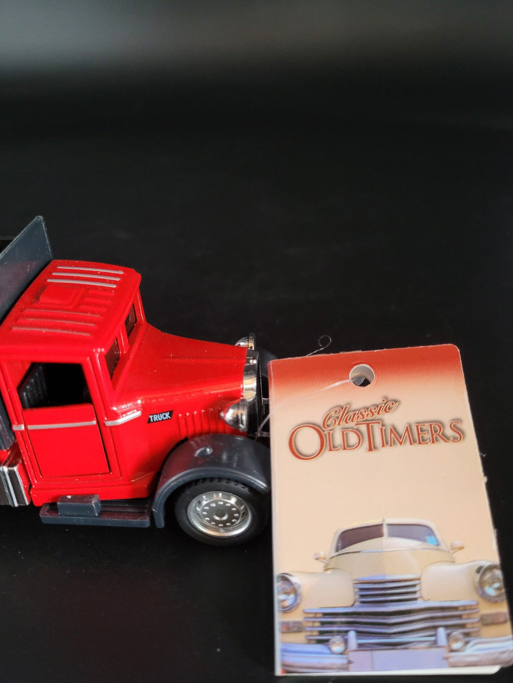 Modellauto Classic Oldtimer Ford LKW - Diecast Alloy Truck rot (aus Metall mit Friktionsmotor) 1:36