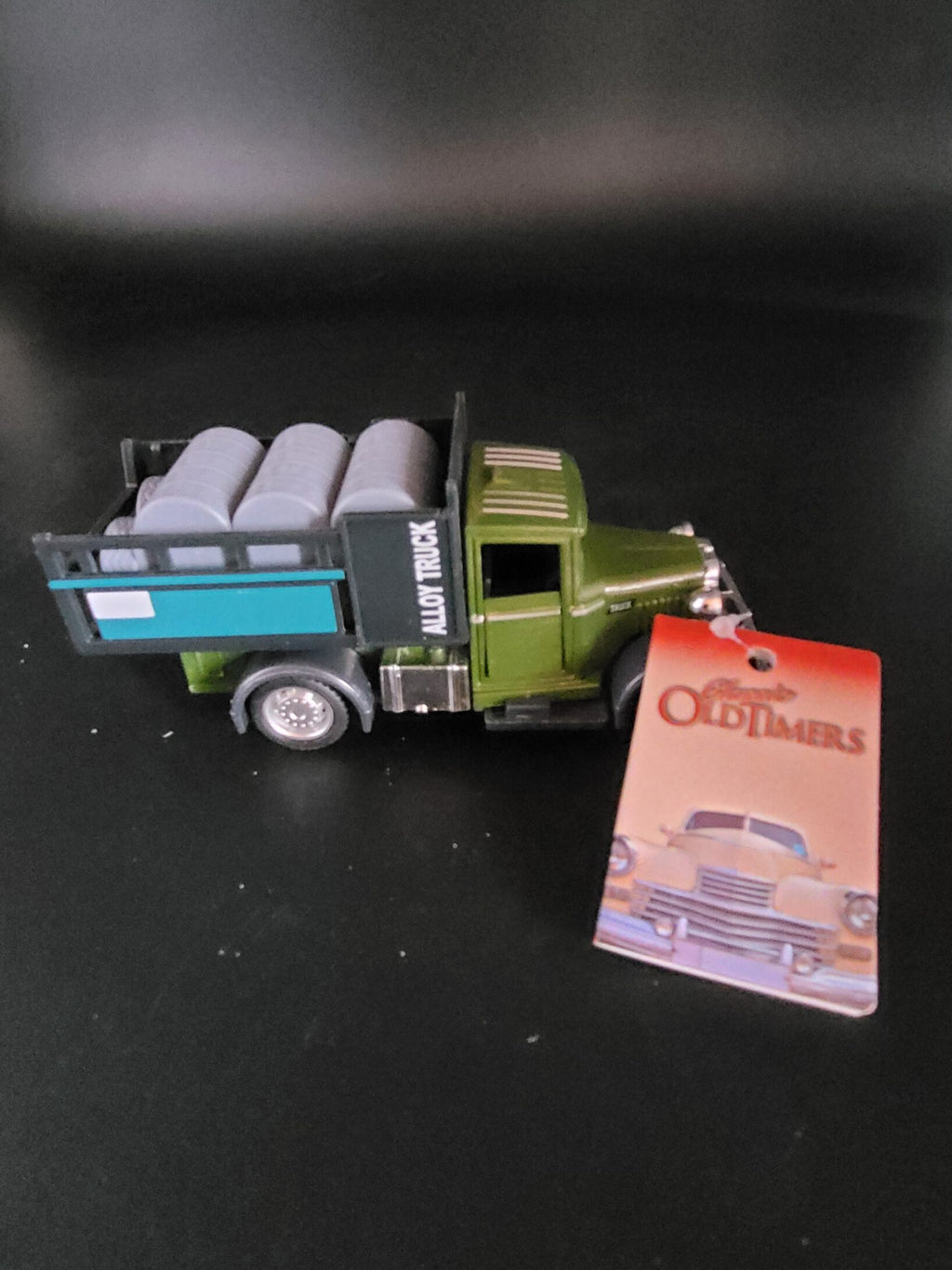 Modellauto Classic Oldtimer Ford LKW - Diecast Alloy Truck grün (aus Metall mit Friktionsmotor) 1:36