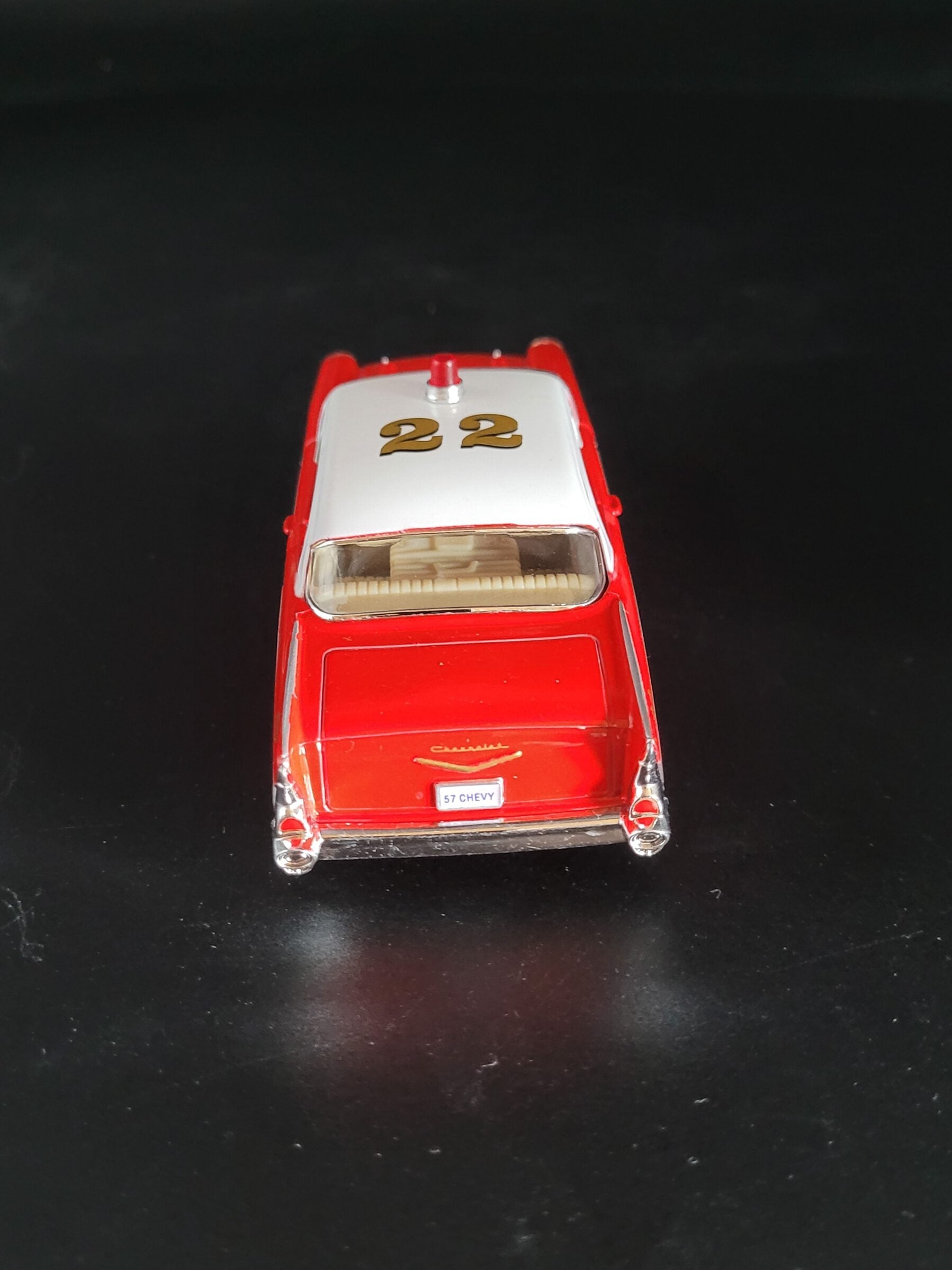 Modellauto Chevrolet 1957 - Corvette Bel Air Fire Dept. rot  1:40