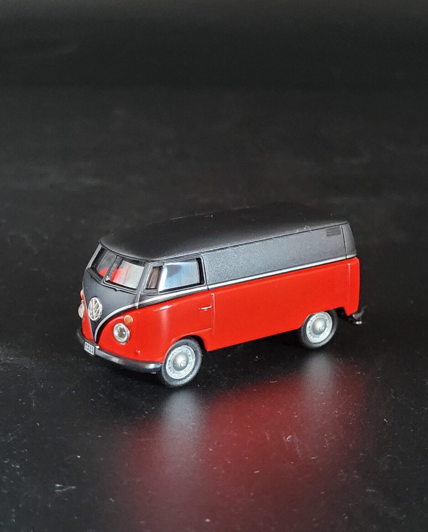 Automagnet VW VI Van rot - Dach schwarz