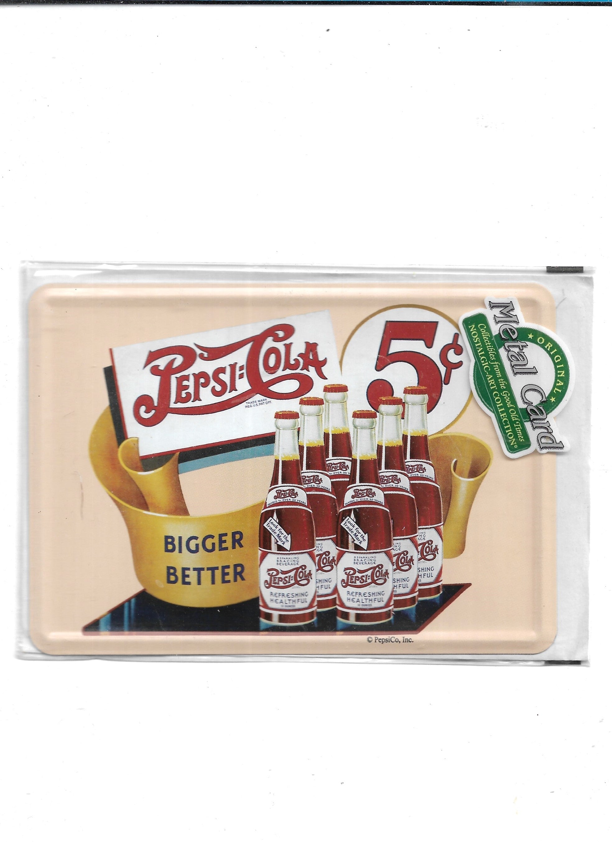 „Blechpostkarte Pepsi Cola Bigger Better – gewölbte, randgeprägte Vintage‑Metallpostkarte von Nostalgic Art“