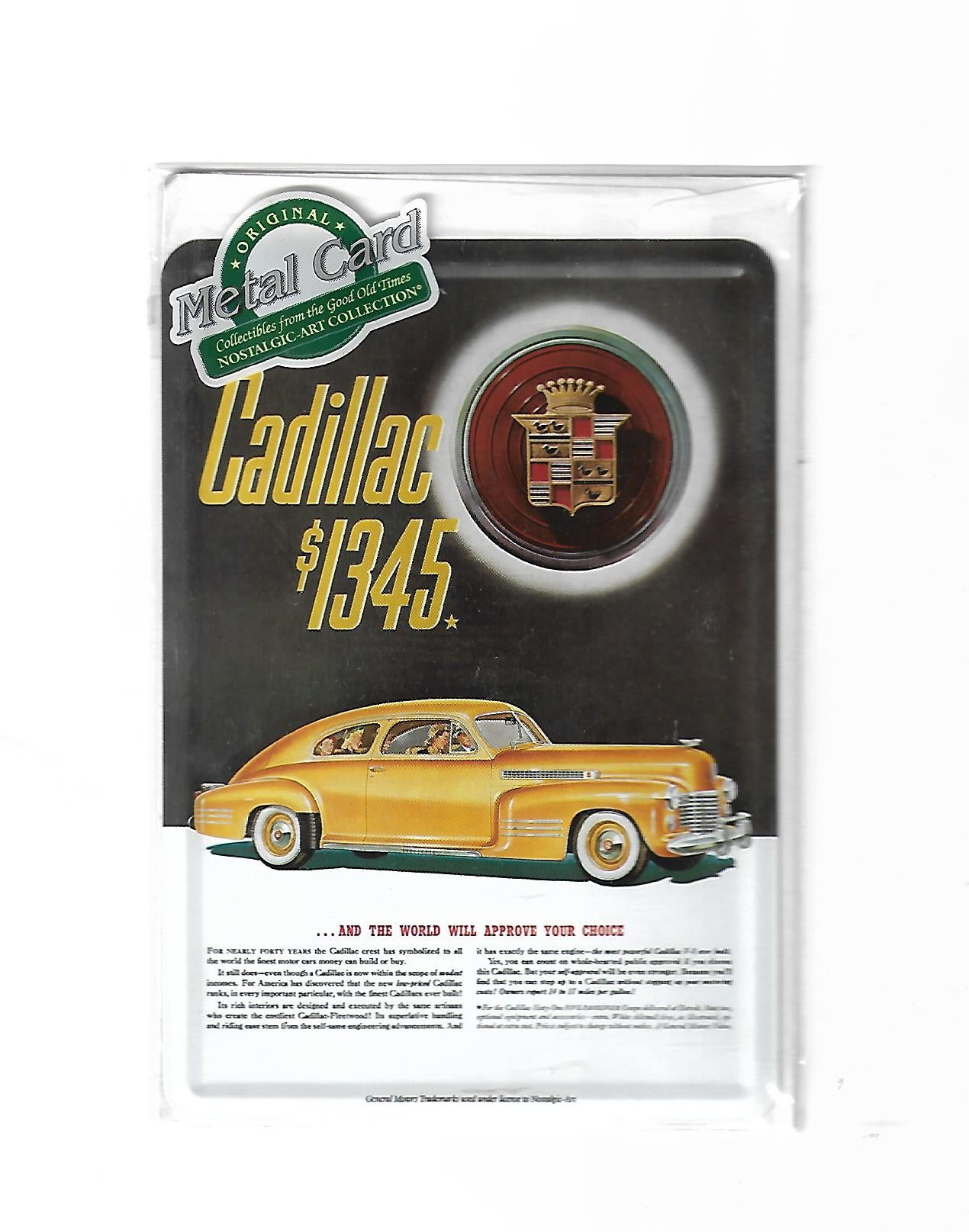 „Nostalgische Blechpostkarte ‚Cadillac and the world‘, 10 × 14 cm, gewölbt und randgeprägt, Metall mit Papierbeschichtung. Retro‑Motiv rund um die Automarke Cadillac im Vintage‑Design.“