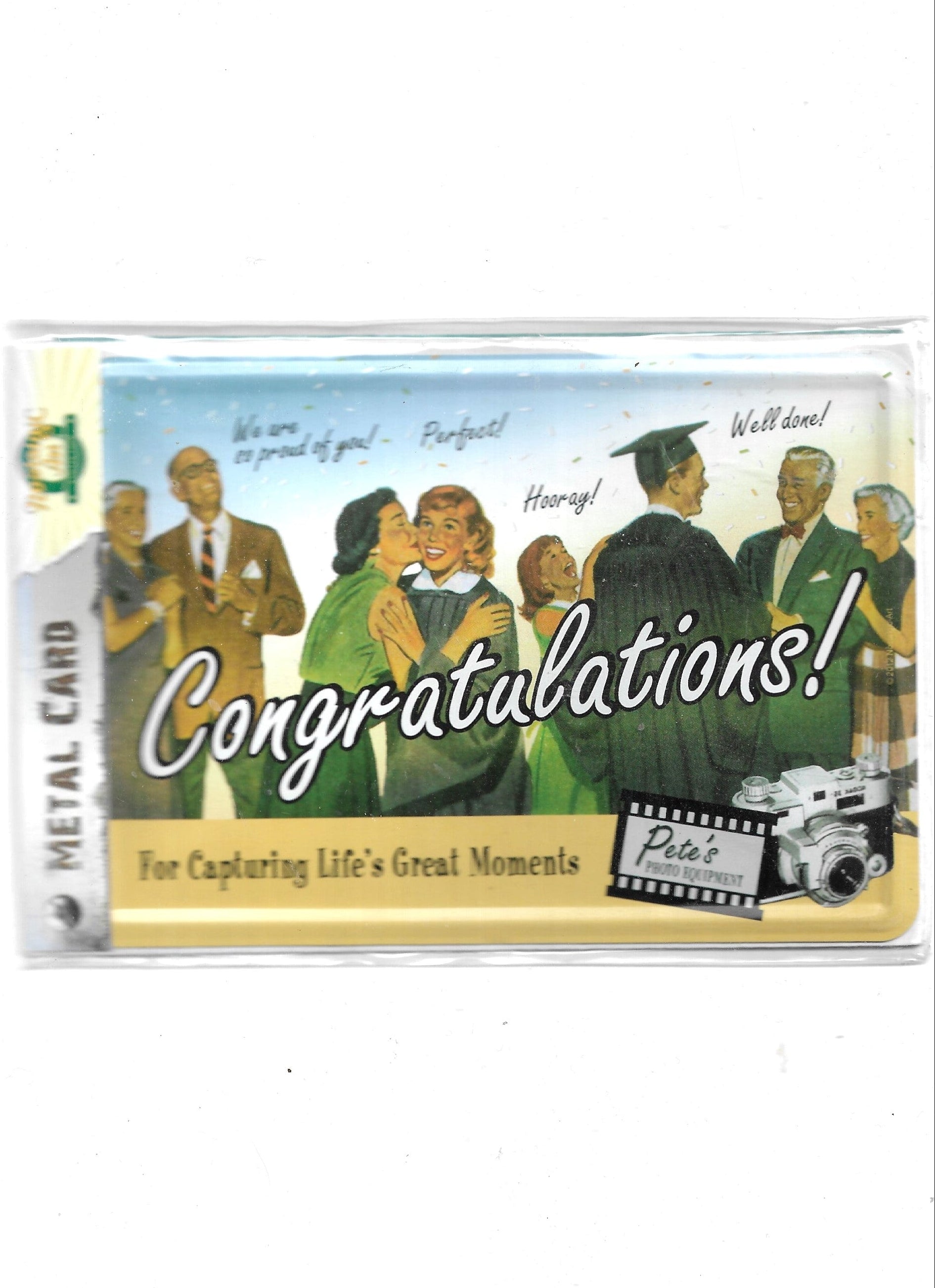 „Gewölbte und randgeprägte Blechpostkarte Congratulations! von Nostalgic Art, 10 × 14 cm, papierbeschichtete Rückseite.“