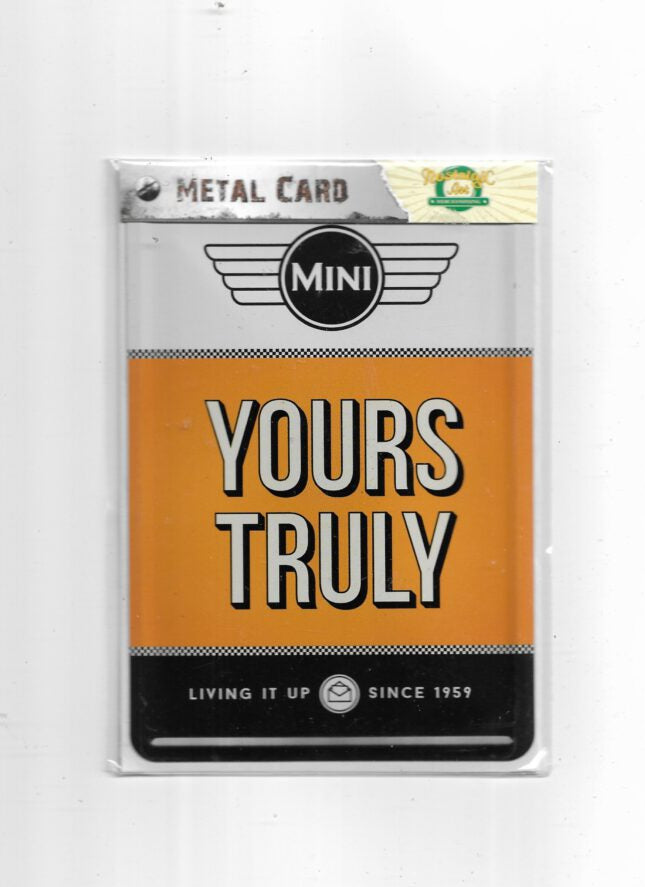 „Blechpostkarte Mini Cooper yours truly – gewölbte, randgeprägte Vintage‑Metallpostkarte von Nostalgic Art“