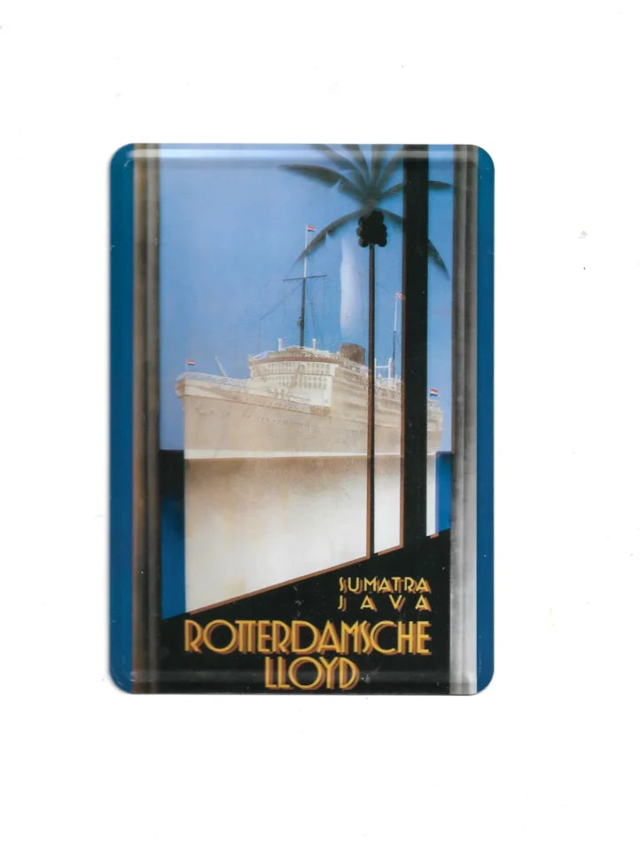 „Blechpostkarte mit Vintage-Reisemotiv: Passagierschiff vor Palmen, Text ‚Sumatra – Java – Rotterdamsche Lloyd‘, ca. 10 × 14 cm.“