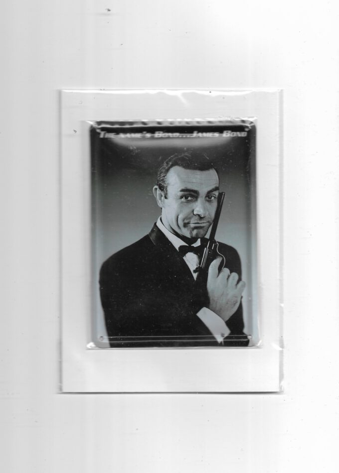 „Blechpostkarte The Name’s Bond… James Bond – gewölbte, randgeprägte Metallpostkarte mit vorgebohrten Löchern im Retro‑Filmstil“