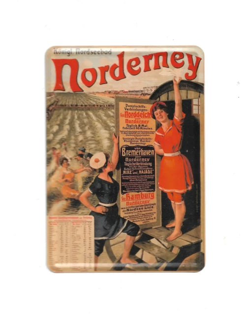 „Blechpostkarte mit Vintage-Strandmotiv: Badegäste in Norderney, Dampfschiff-Fahrplan, ca. 10 × 14 cm.“