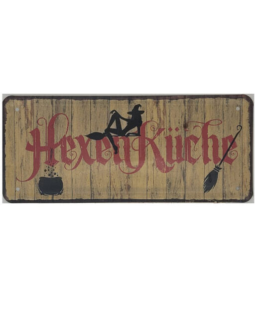 „Retro-Blechschild mit dem Schriftzug ‚Hexenküche‘, Format 28 × 12 cm. Gewölbtes Stahlblech mit glatter Prägung, vorgebohrten Löchern zur Befestigung und humorvollem Küchenmotiv.“