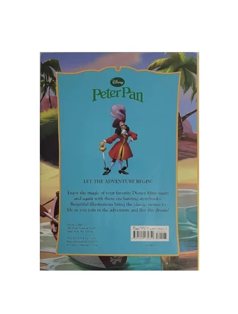 „Buchcover von Disney’s ‚Peter Pan‘ aus der Reihe New Disney Classics. Peter Pan sitzt auf einem Strand vor tropischer Kulisse mit Meer, Palmen und rotem Berggipfel im Hintergrund. Rückseite zeigt Captain Hook vor Piratenschiff und Palmen. Englischer Klappentext mit Abenteuer-Motiv.“