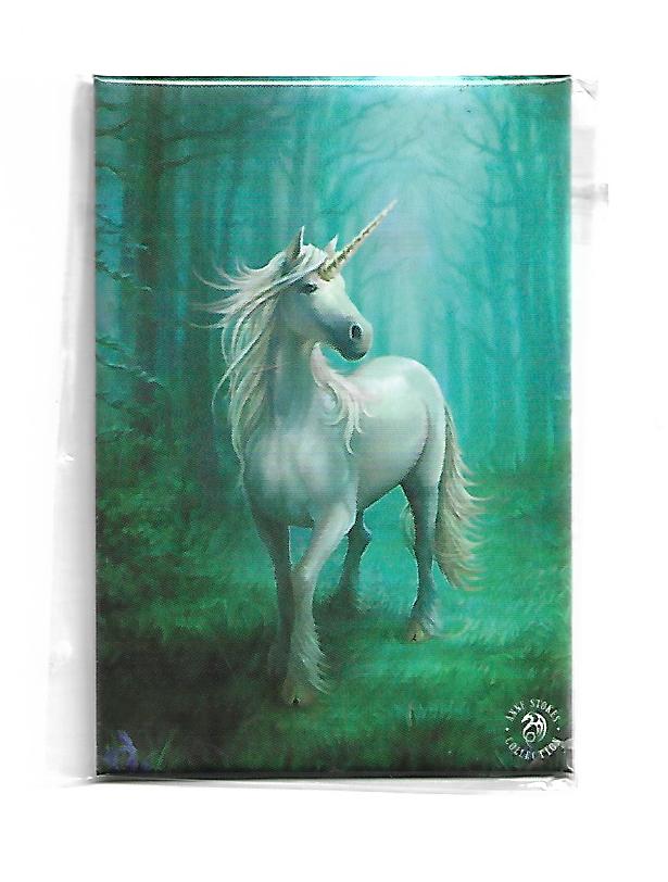 „Rechteckiger Kühlschrankmagnet ‚Anne Stokes Collection – Einhorn‘; farbig bedrucktes, stabiles Blech; vollflächiger Magnet, Format ca. 6 × 8 cm; Fantasy‑Einhornmotiv; geeignet zum Befestigen mehrerer Notizzettel.“