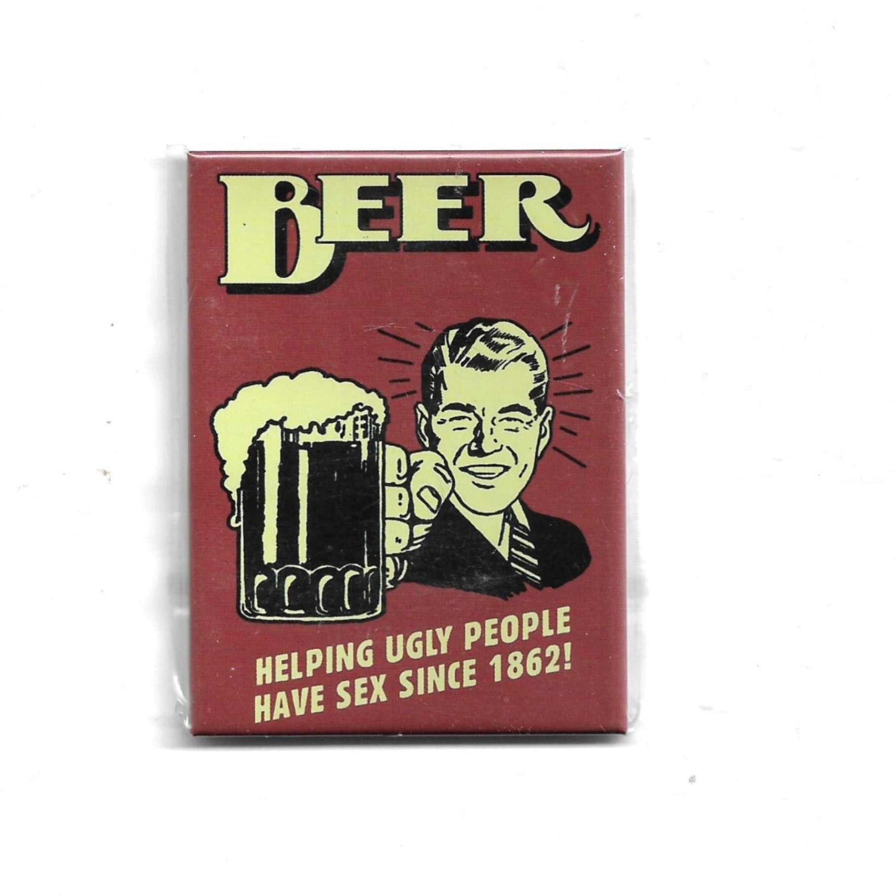 „Rechteckiger Kühlschrankmagnet ‚Beer – Helping Ugly People Have Sex Since 1862‘; farbig bedrucktes, stabiles Blech; vollflächiger Magnet, Format ca. 6 × 8 cm; humorvoller Bier‑Spruch; geeignet zum Befestigen mehrerer Notizzettel.“