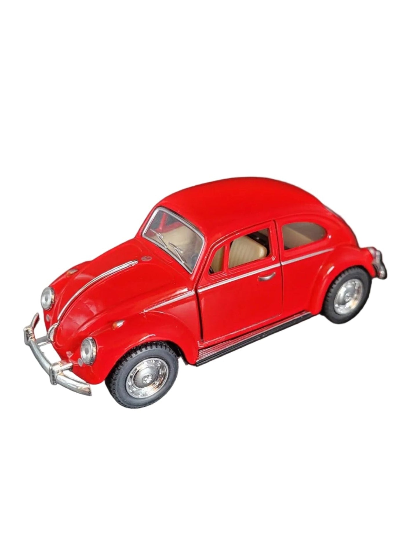 „Rotes Modellauto VW Käfer Classical Beetle 1967 von Kinsmart im Maßstab 1:32, etwa 13 × 5,5 × 5,5 cm groß und 99 g schwer, aus Metall und Kunststoffteilen mit Friktionsmotor. Das Miniaturfahrzeug zeigt typische Details des klassischen VW‑Käfers und eignet sich als nostalgisches Sammlerstück.“