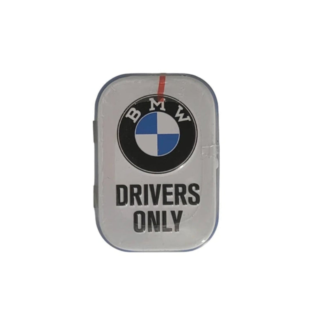 Pfefferminzbonbons in praktischer Metalldose, Zuckerfreie Pfefferminzpastillen mit Süßungsmitteln (hergestellt in Deutschland) Motiv: BMW Logo weiße Dose drivers only