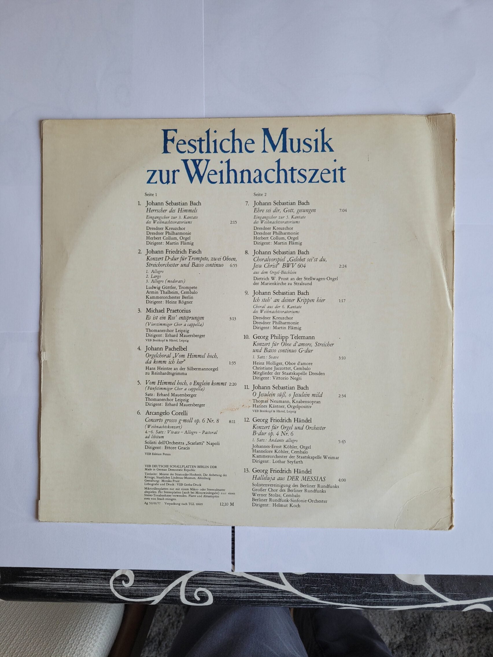 LP Schallplatte Vinyl LP Festliche Musik zur Weihnachtszeit - verschiedene Interpreten - Eterna DDR 1981, wunderschöne, besinnliche Musik für die Zeit um Weihnachten Bach, Händel, Telemann und weitere siehe Scan gebraucht guter Zustand Cover (Ecken und kanten etwas bestoßen und berieben) und Platte (sehr gut) tracking list