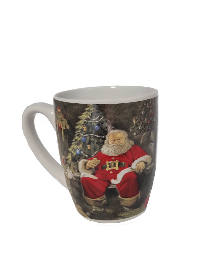 Tasse Weihnachtstasse - Der Weihnachtsmann sitzt in seinem Sessel