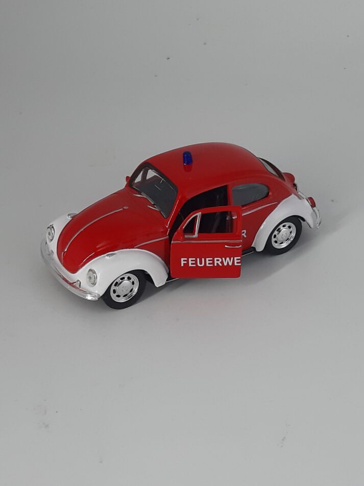 Modellauto VW Käfer - Feuerwehr (aus Metall mit Rückzugmotor) 1:32 – Bild 2
