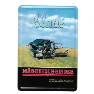 Blechpostkarte mit Claas-Werbemotiv: Mäh-Dresch-Binder auf Getreidefeld, Retrodesign, ca. 10 × 14 cm, neu in OVP.“