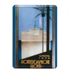 „Blechpostkarte mit Vintage-Reisemotiv: Passagierschiff vor Palmen, Text ‚Sumatra – Java – Rotterdamsche Lloyd‘, ca. 10 × 14 cm.“